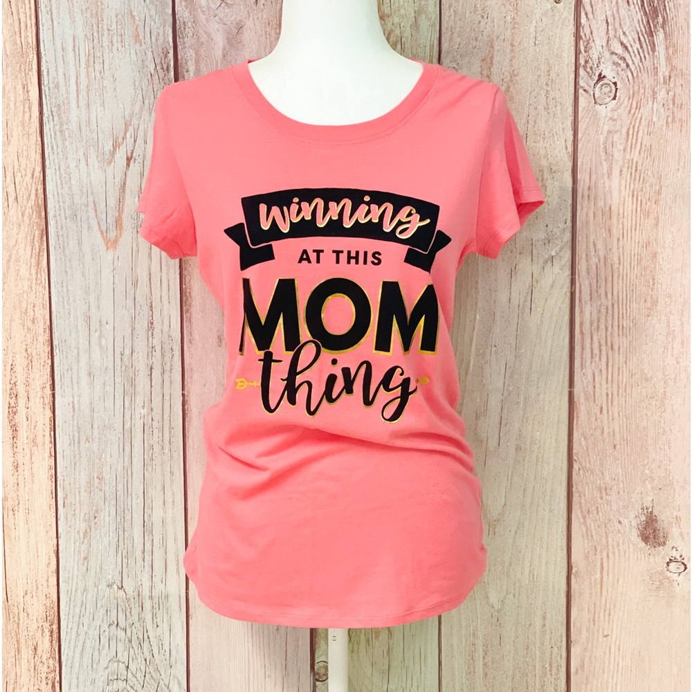 Women’s “Winning At This Mom Thing” Short Sleeve Tee Shirt NWT - Picture 3 of 8